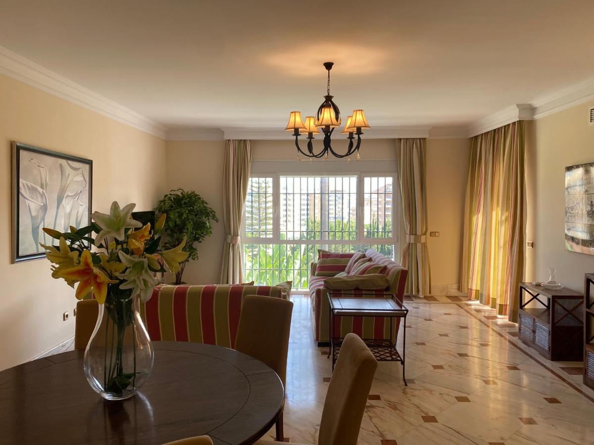 Apartamentos Villa Torreblanca Fuengirola Exterior photo