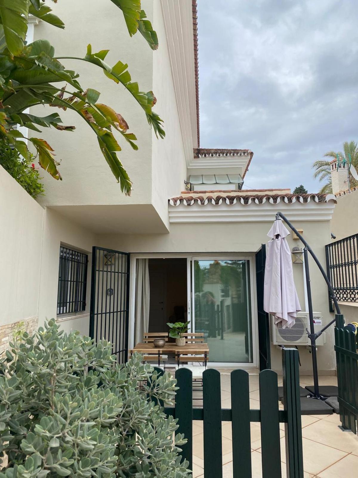 Apartamentos Villa Torreblanca Fuengirola Exterior photo